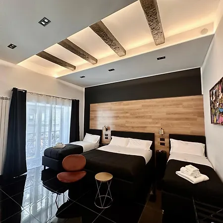 Oda ve Kahvaltı Elegance Spaccanapoli 4*