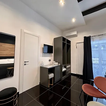Elegance Spaccanapoli Acomodação com café da manhã 