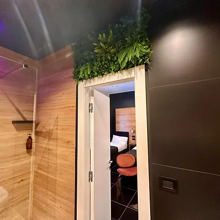 Elegance Spaccanapoli 4*