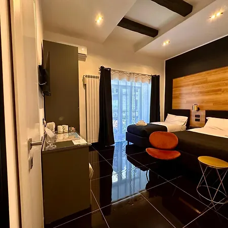 Elegance Spaccanapoli 4* Νάπολη