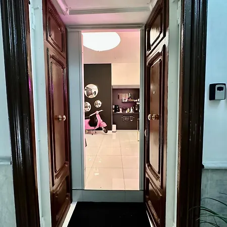 Elegance Spaccanapoli Bed and Breakfast 4*