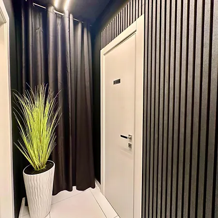 Elegance Spaccanapoli Bed and Breakfast Νάπολη