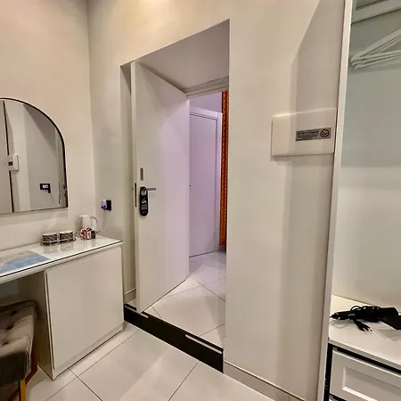 Elegance Spaccanapoli Νάπολη