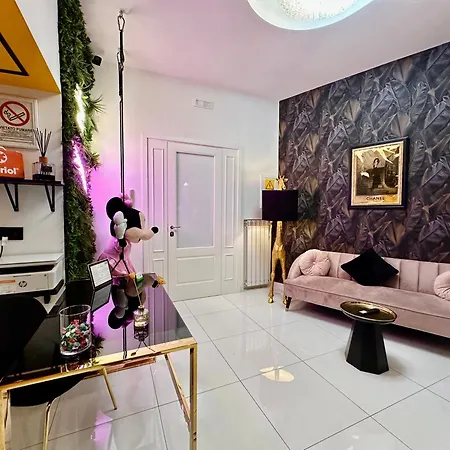 Bed and Breakfast Elegance Spaccanapoli 4*