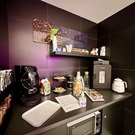 Elegance Spaccanapoli Acomodação com café da manhã  4*