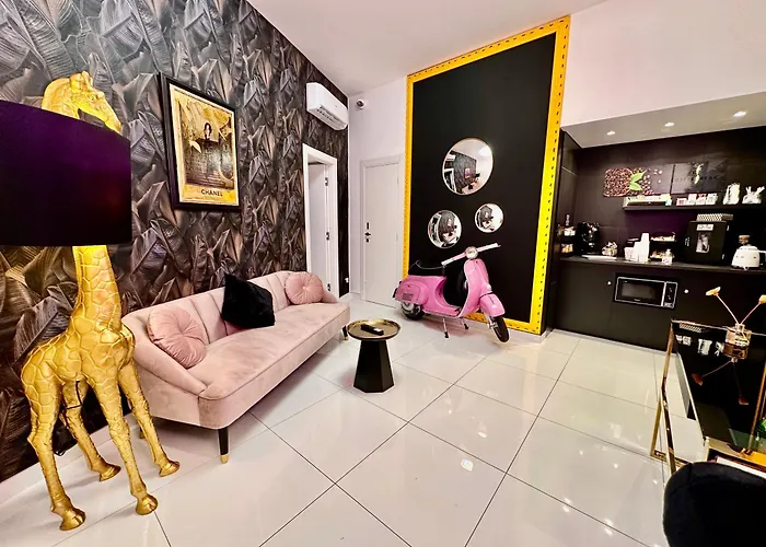 Elegance Spaccanapoli 4*